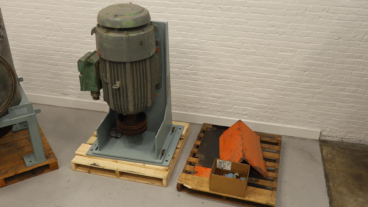 Used Black Clawson UV300 Pressure Screen #46084