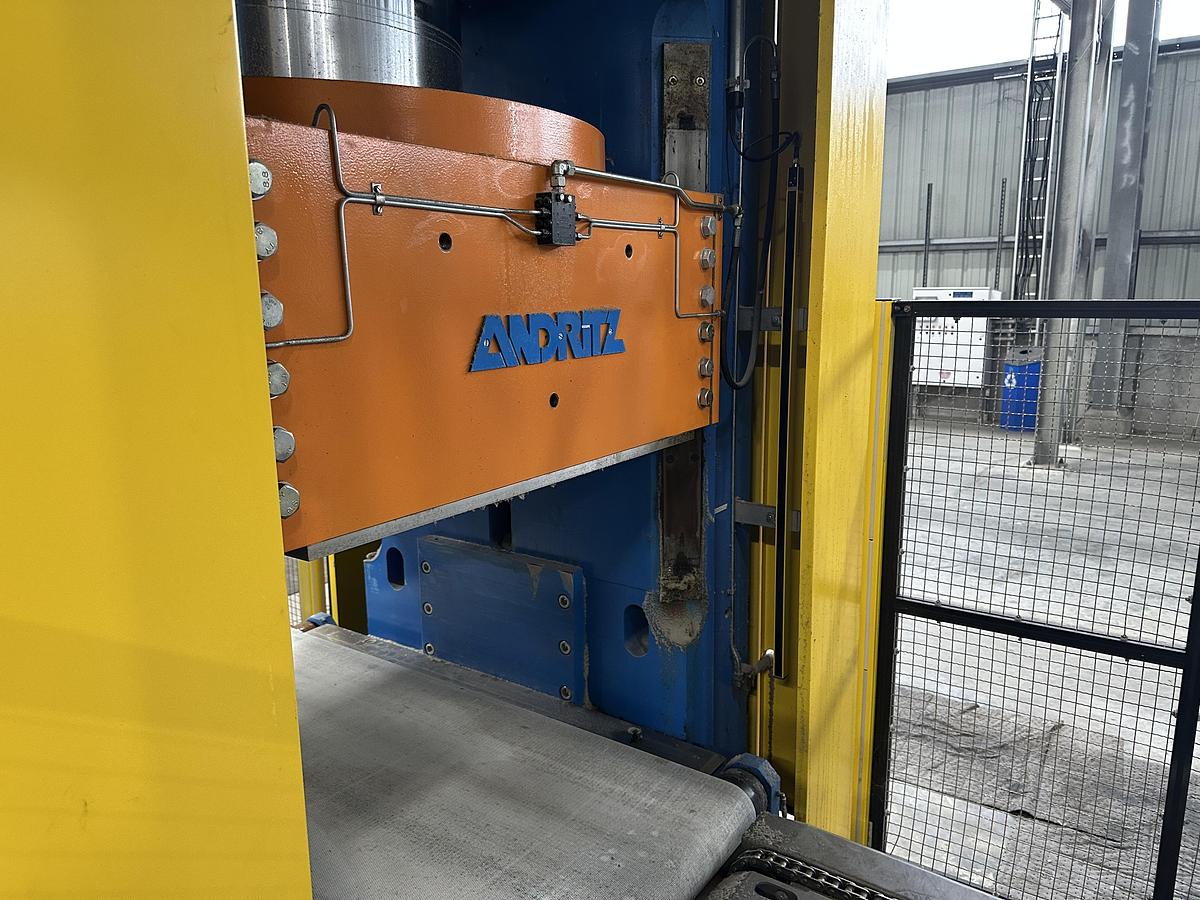 Used Pasaban Pulp Mill Sheeter With Slitting Section & Bale Forming System With Hydraulic Press #46901