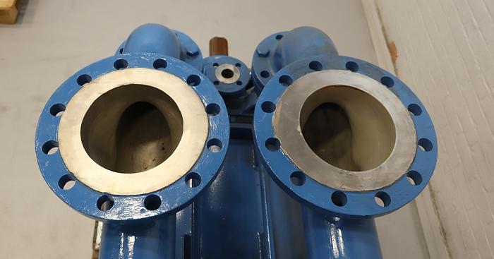 Used Siemens 2BK1282-8HY92-Z Vacuum Pump With Headers #45882