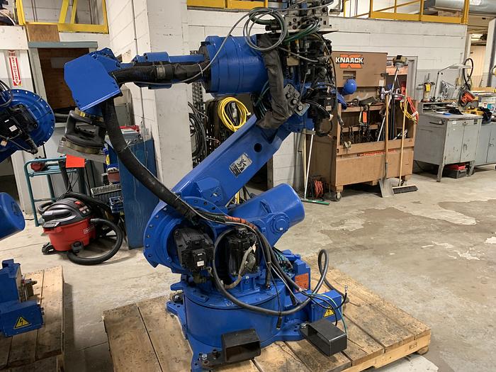 Used MOTOMAN ES165N 6 AXIS CNC ROBOT 165KG X 2651MM