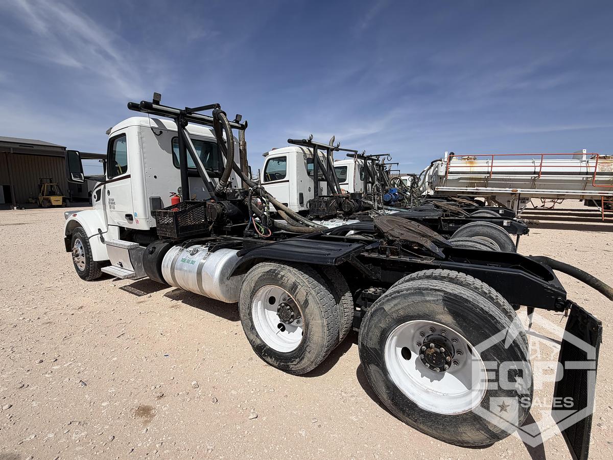 Used 2022 Peterbilt 567