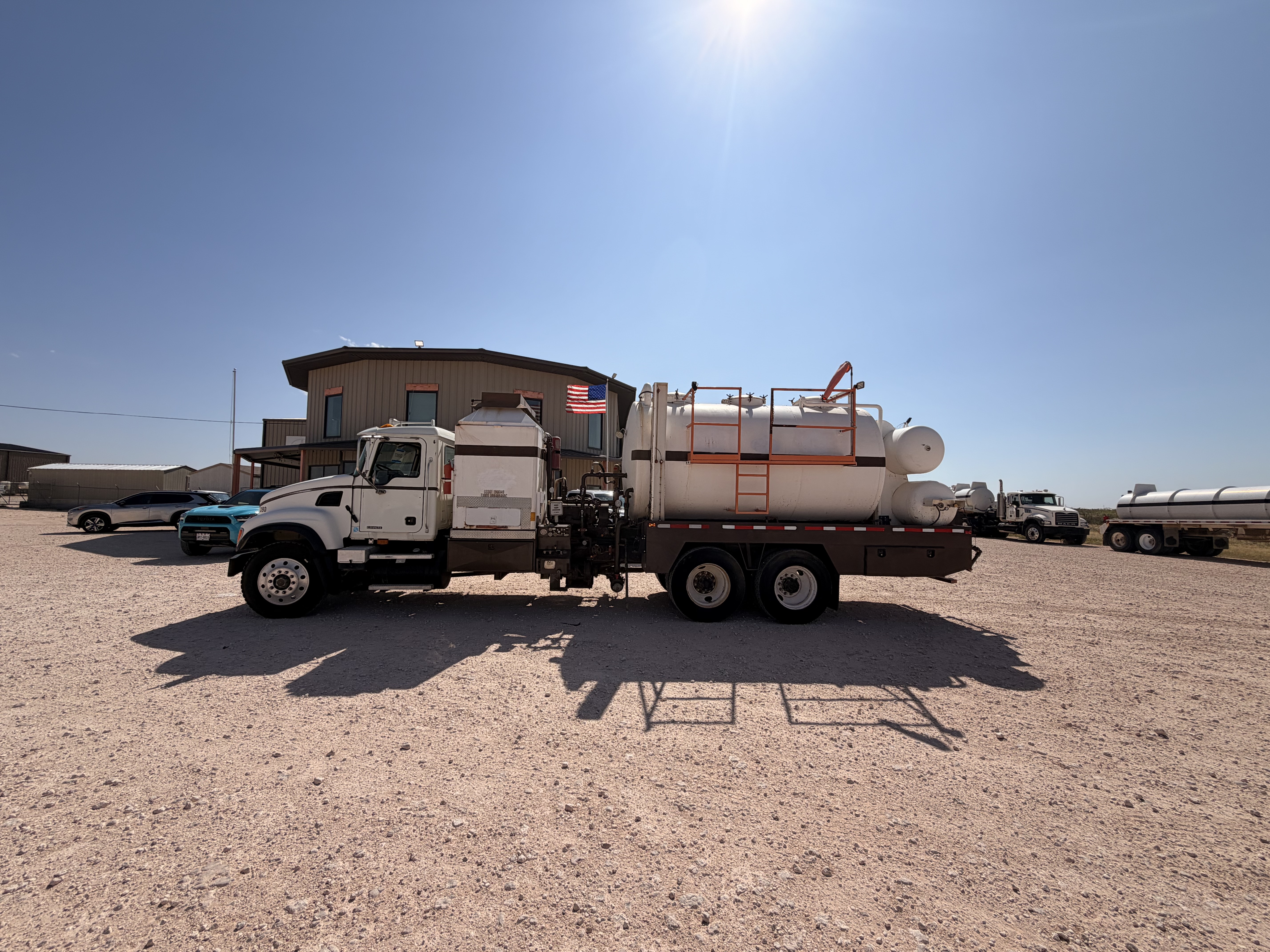 Used 2007 Mack Mp7