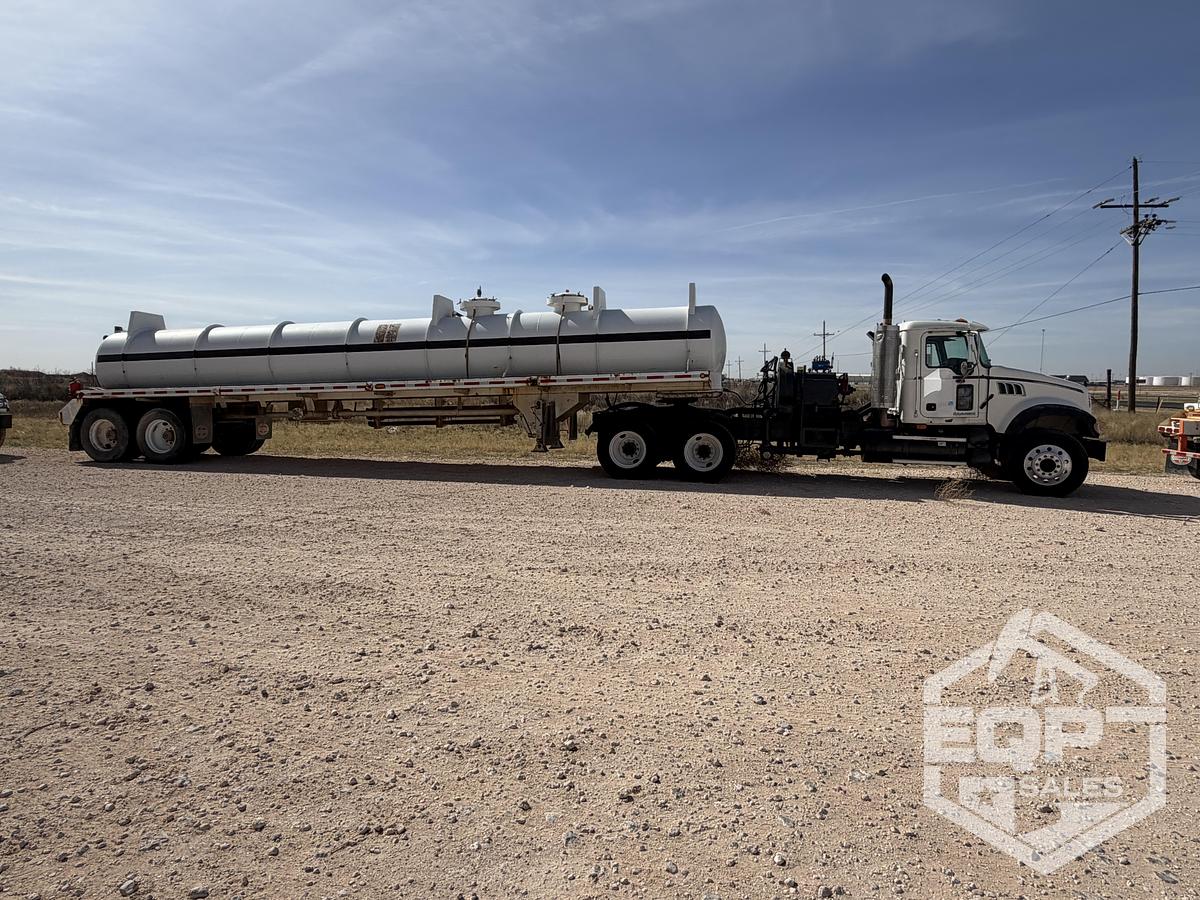 Used 2008 Mack Gu713 pump truck