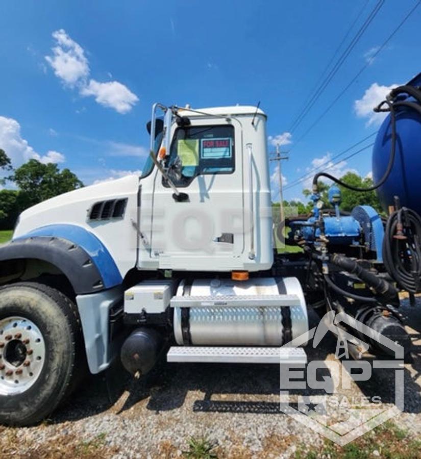 Used (SOLD) Water Truck