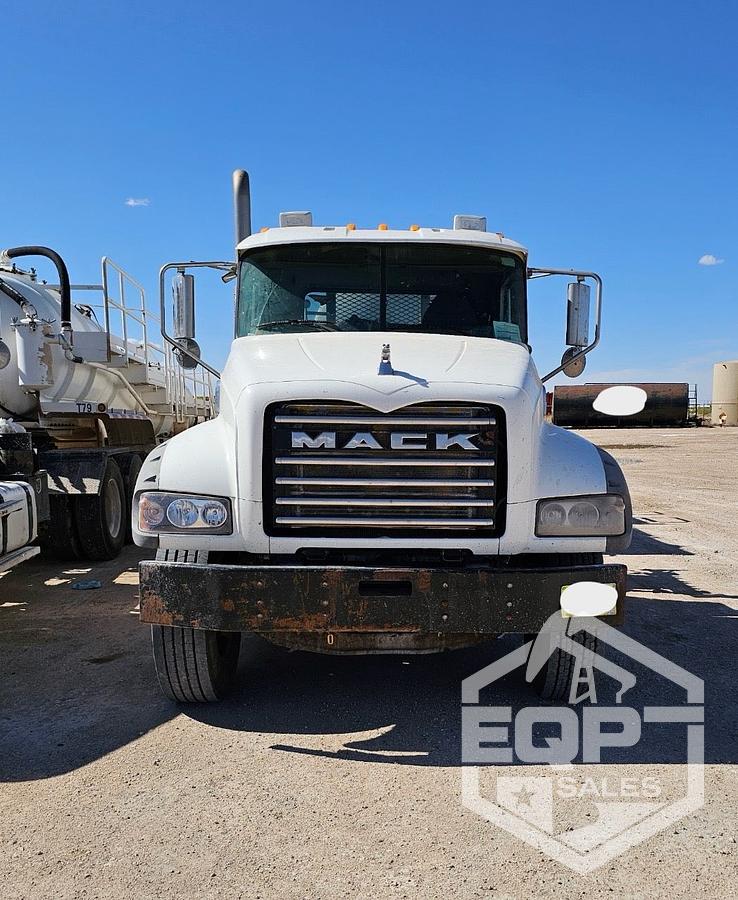 Used 2016 Mack GU Granite