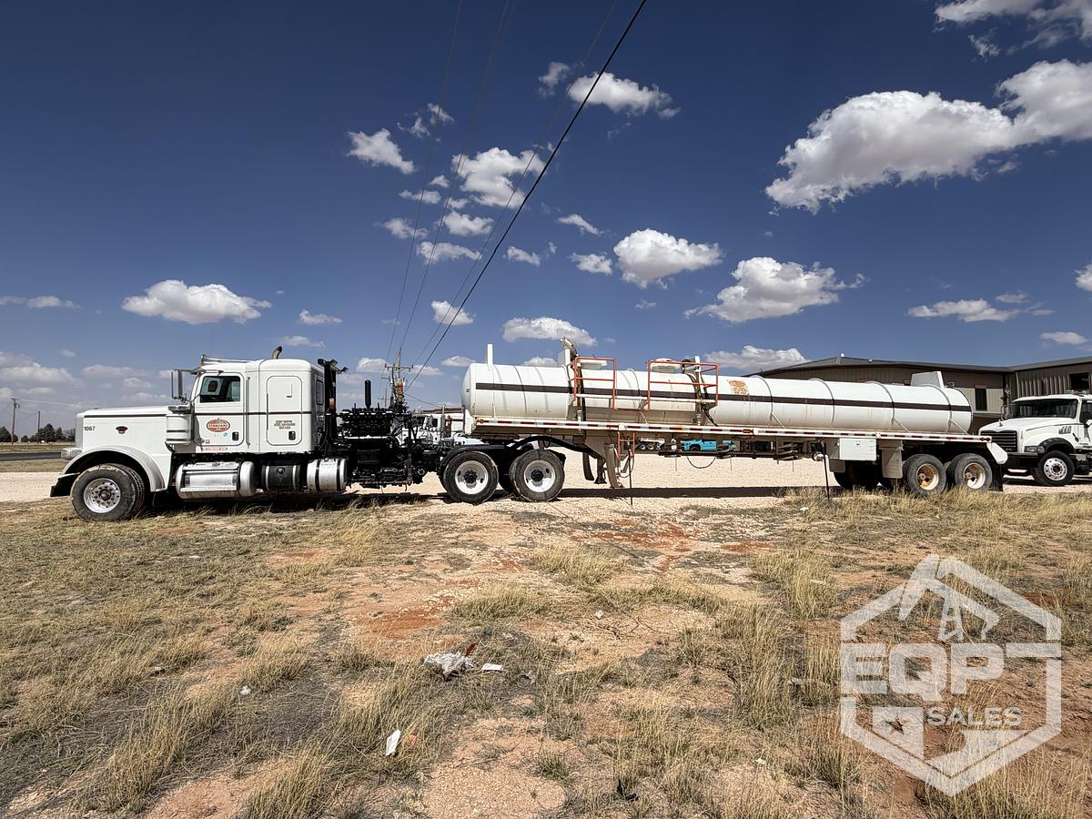 Used 2014 Peterbilt Pump Truck