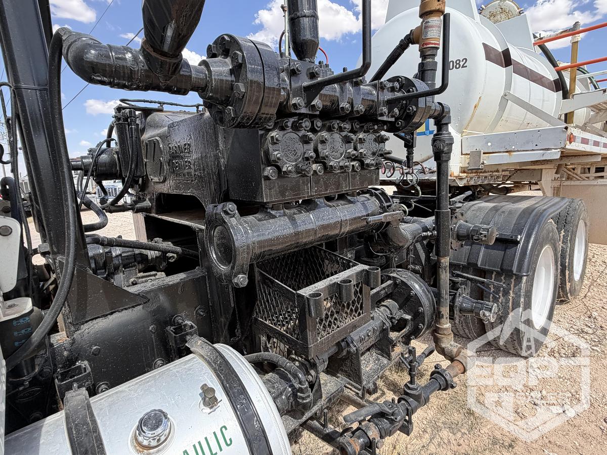 Used 2014 Peterbilt Pump Truck