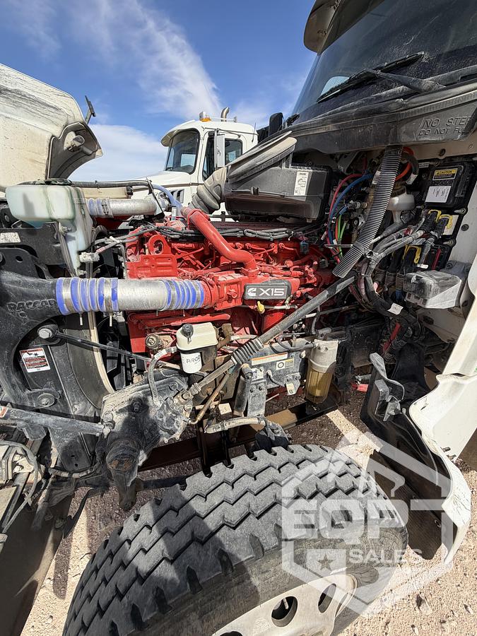 Used 2024 Peterbilt  567