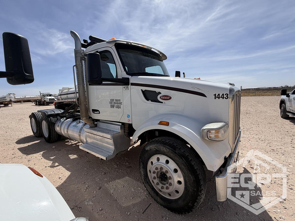 Used 2022 Peterbilt 567