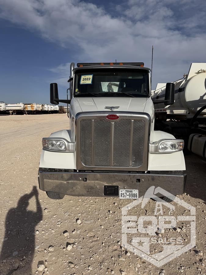 Used 2022 Peterbilt 567
