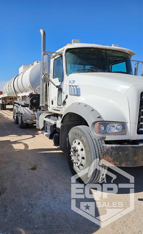 Used 2016 Mack GU Granite