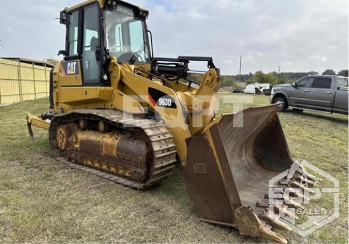 Used (SOLD) 2015 CATERPILLER 963D