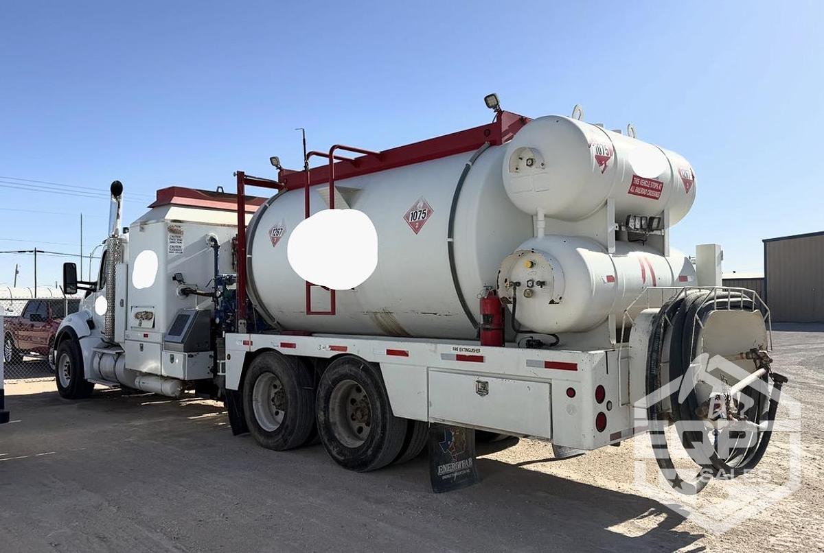 Used 2016 Kenworth Hot Oil Truck