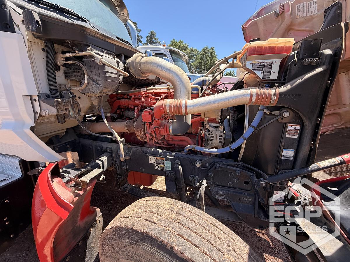 Used 2024 Kenworth W990