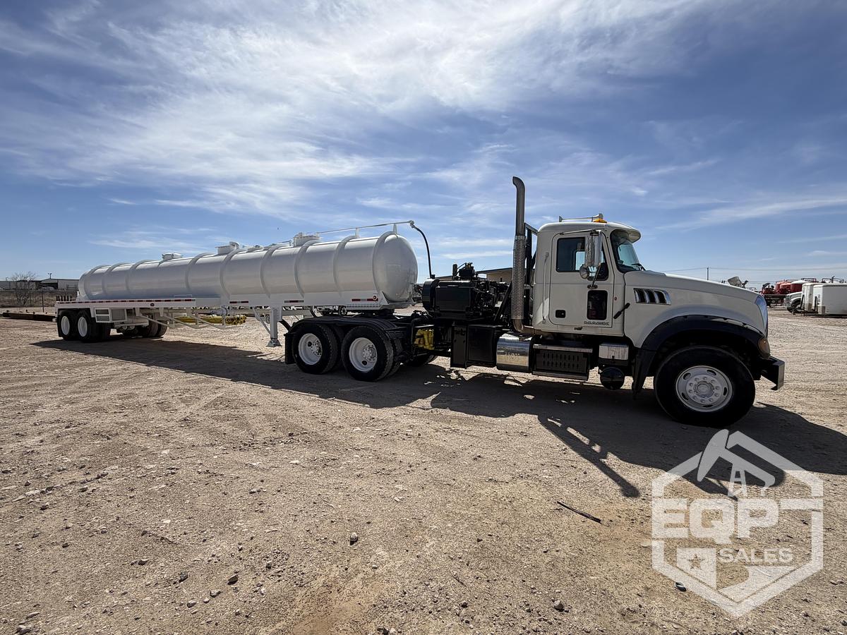 Used 2014 Mack Gu713