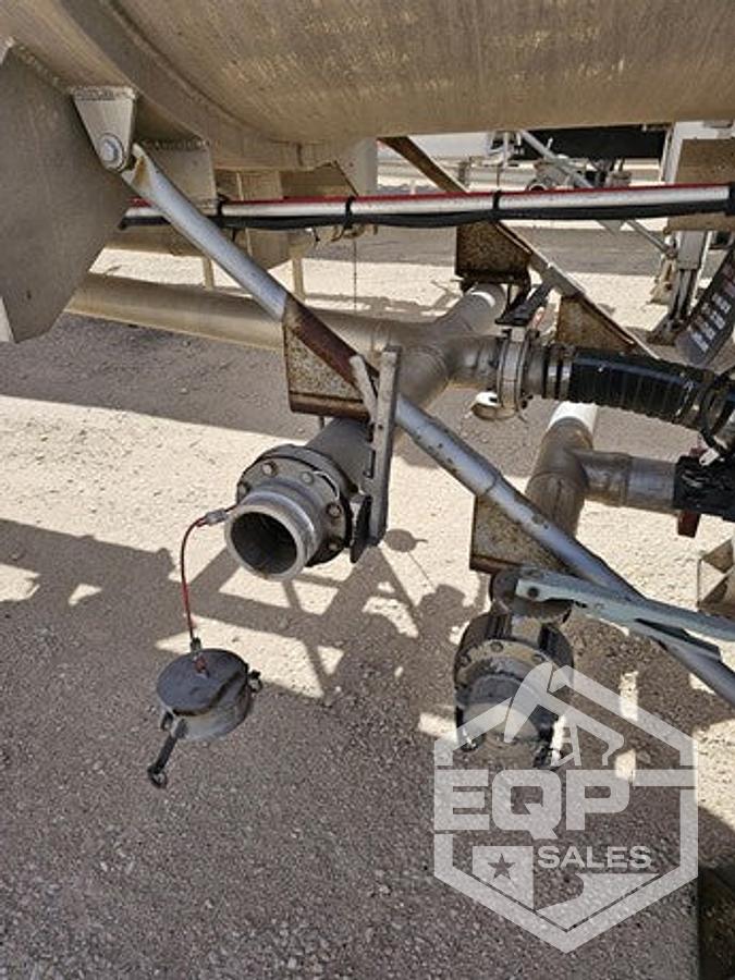 Used 2011 Dragon, Crude Oil / Diesel trailer