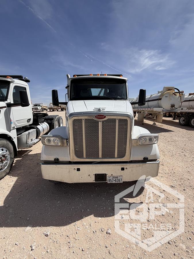Used 2022 Peterbilt 567