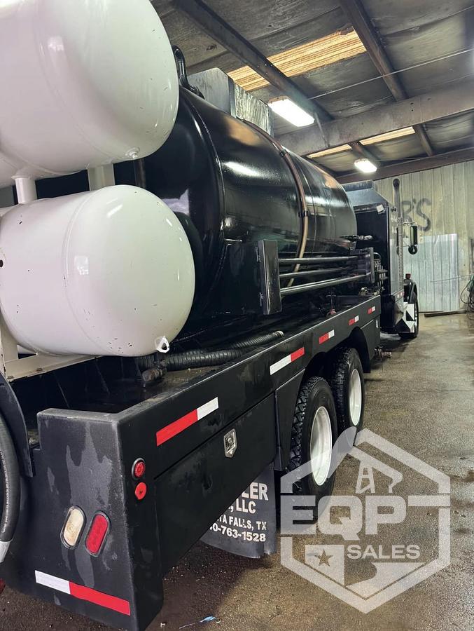 Used 2015 Kenworth T800 Hot Oil Truck