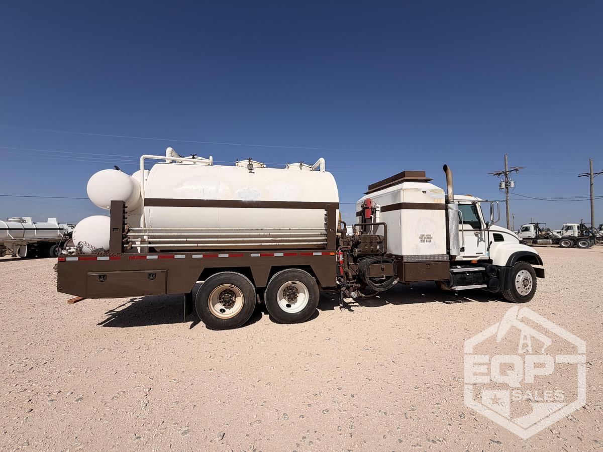Used 2007 Mack Mp7
