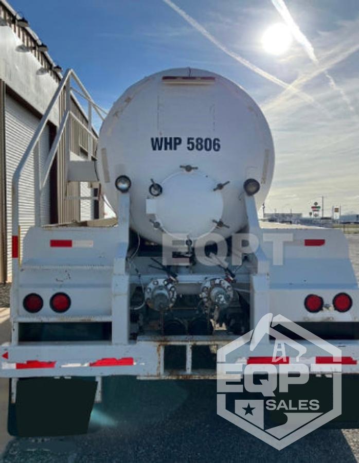 Used (SOLD) 2014 PETERBILT 382