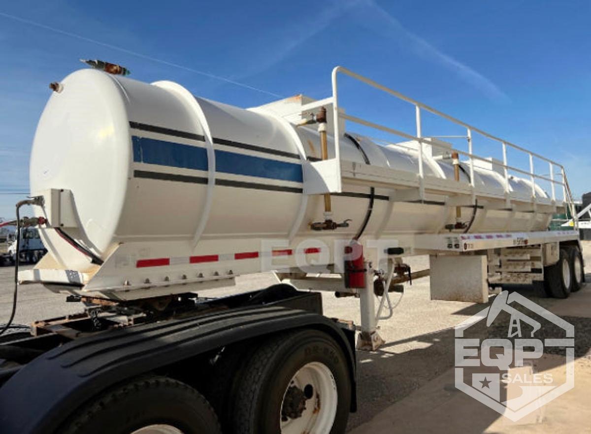 Used (SOLD) 2014 PETERBILT 382