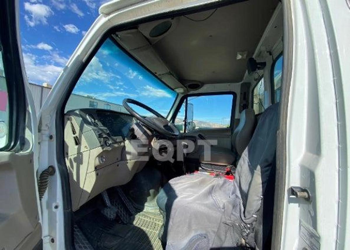 Used (SOLD) 2002 Sterling Wireline Plugging Truck