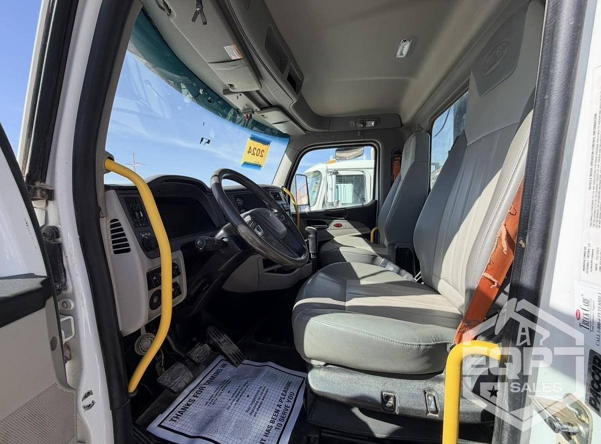 Used 2024 Peterbilt 567