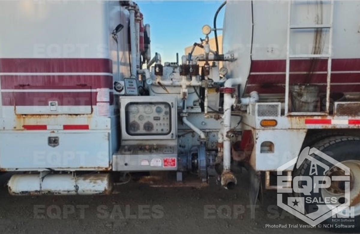 Used (SOLD) 2009 Kenworth  Hot Oil Truck
