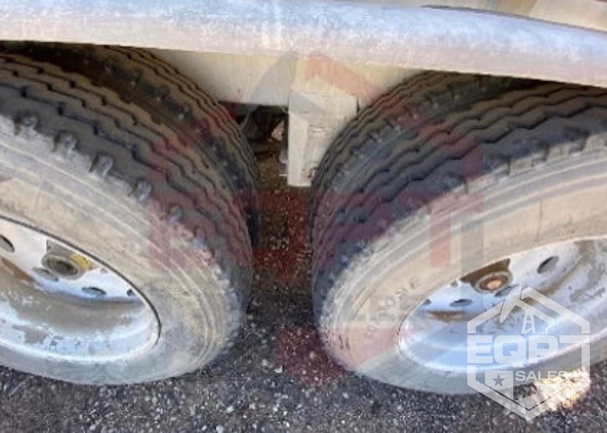 Used (SOLD) 2006 130 bbl Vac Trailer