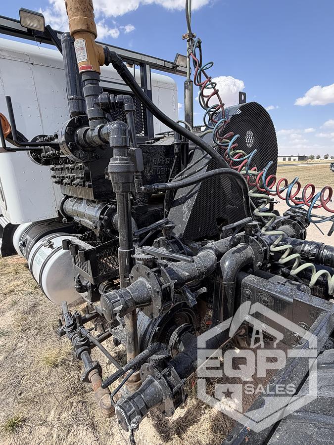 Used 2014 Peterbilt Pump Truck