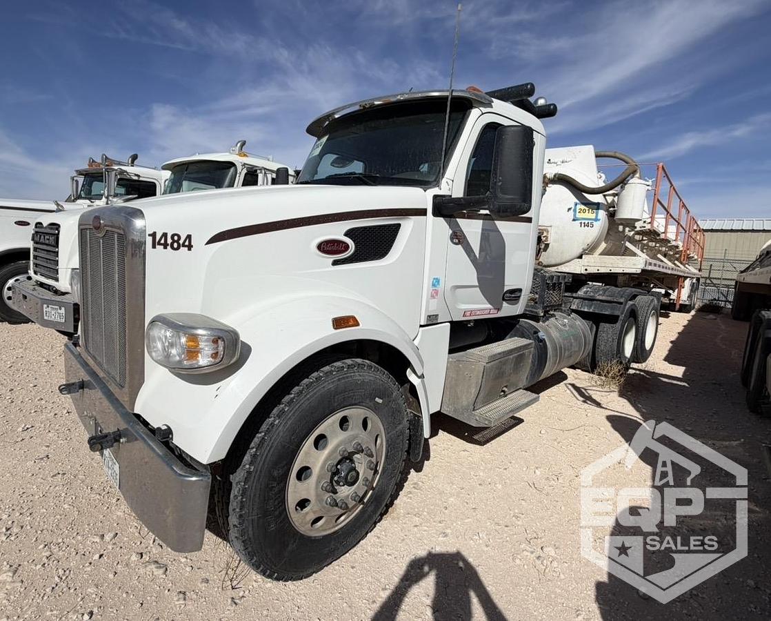 Used 2024 Peterbilt 567