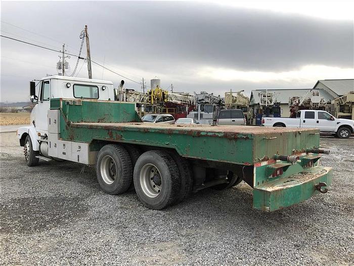 Used 1996 Volvo Water Truck