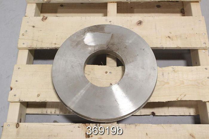 Used Goulds 3135 Stuffing Box, 14" Diameter, Pattern No. 52573 #36919