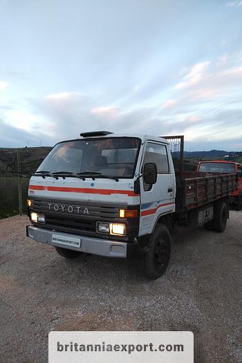 Used 1989 TOYOTA Dyna 300 14B tipper