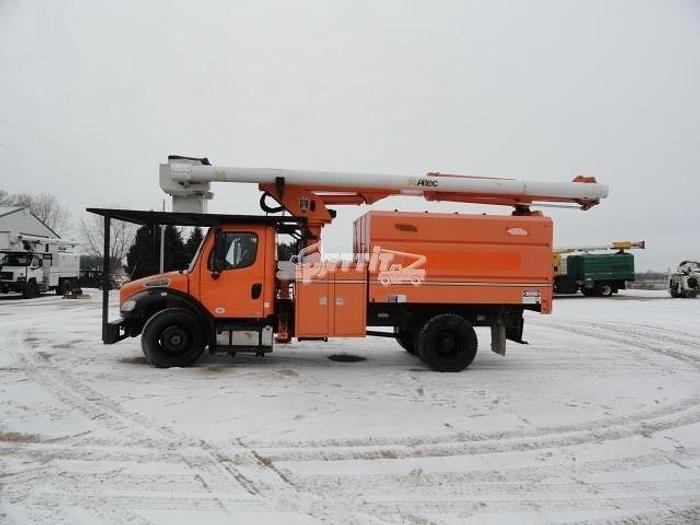 Used 2011 FREIGHTLINER BUSINESS CLASS M2 106