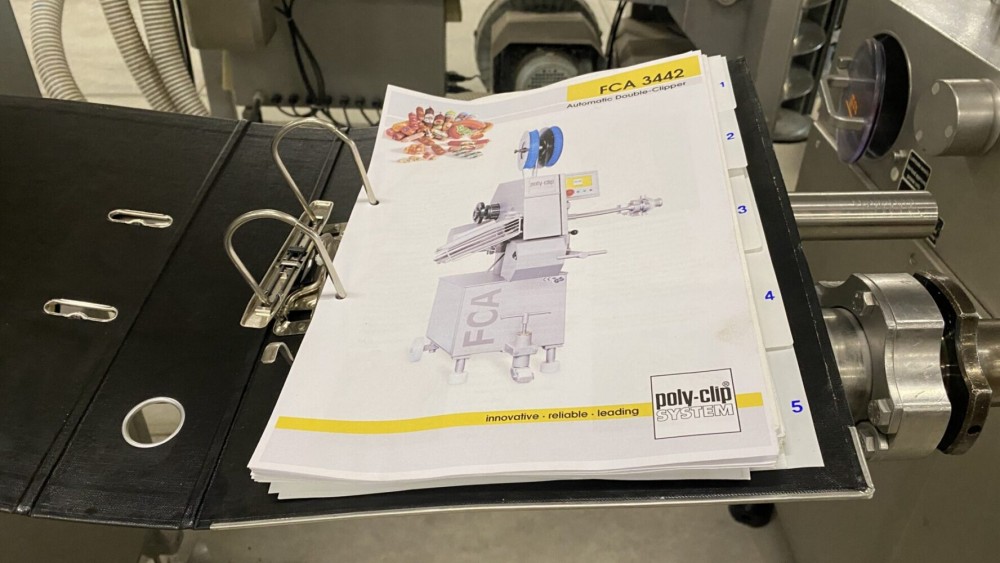 Used Polyclip FCA 3442 clipper