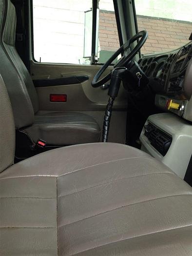 Used 2002 Mack CH613 with 80BBL VACUUM TANK