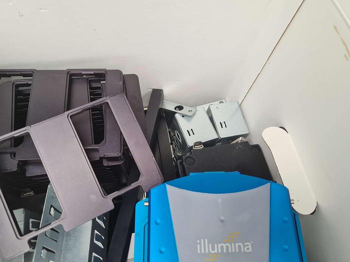 Used Illumina iScan Microarray Scanner with Autoloader