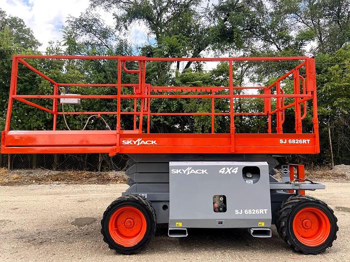 Used 2010 SKYJACK 6826RT