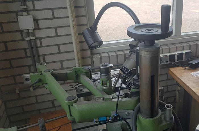 Gebruikt Hahn & Kolb graveermachine