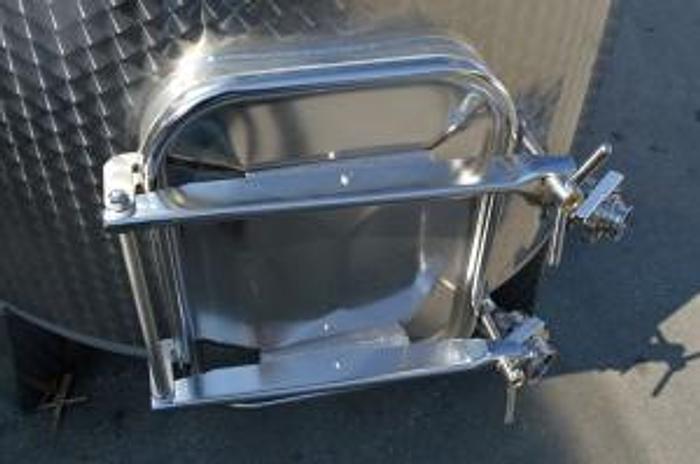 Letina 1030 gal jacketed slope bottom tank