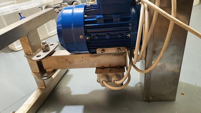 Used WALL-MOUNTED CABBAGE CORER