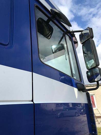 Used 2002 DAF 95 xf 380 euro 3 manual