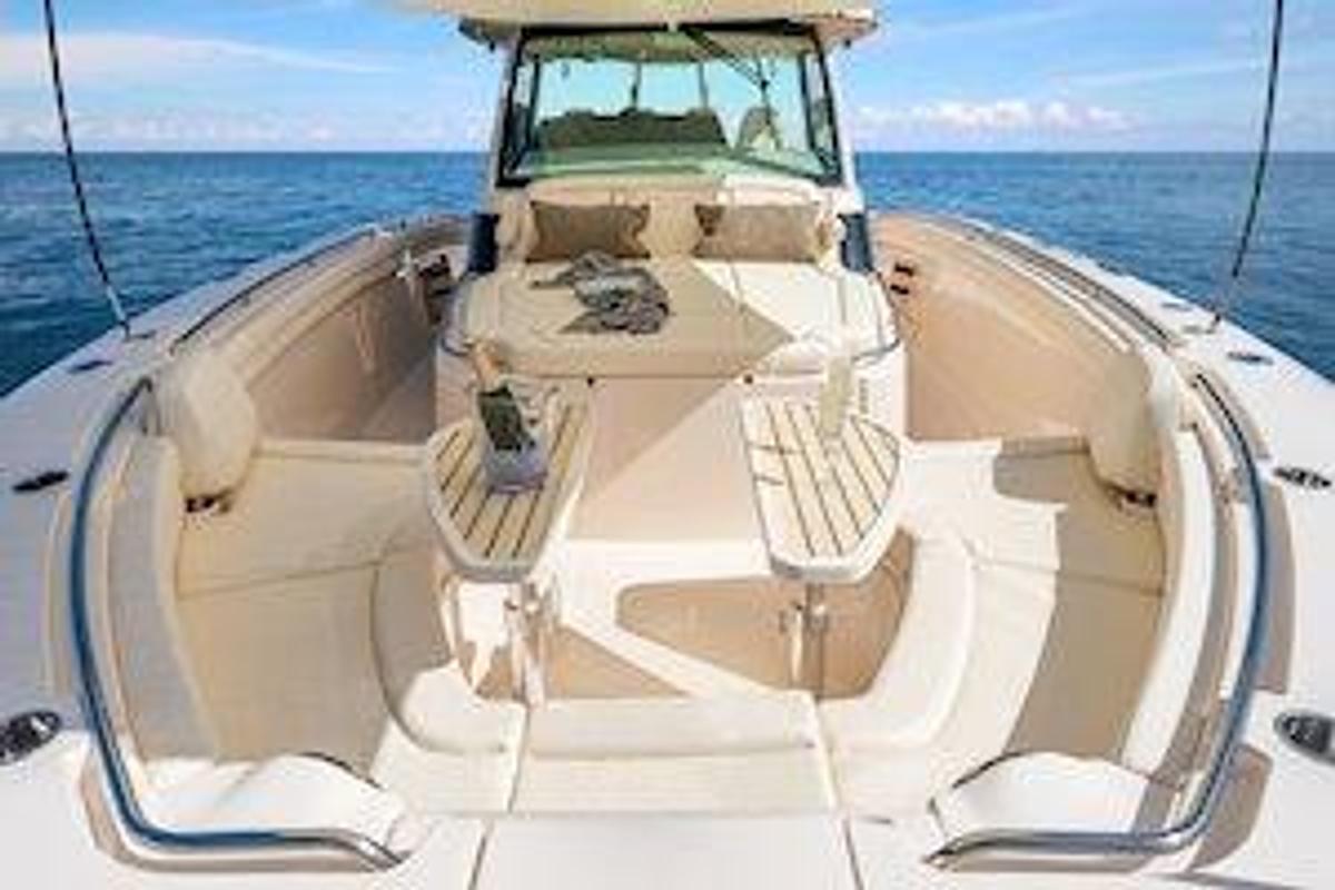 2026 Grady-White Canyon 456