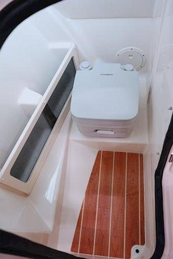 2026 Grady-White Freedom 215