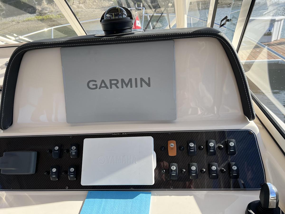 Used 2021 Grady-White Marlin 300