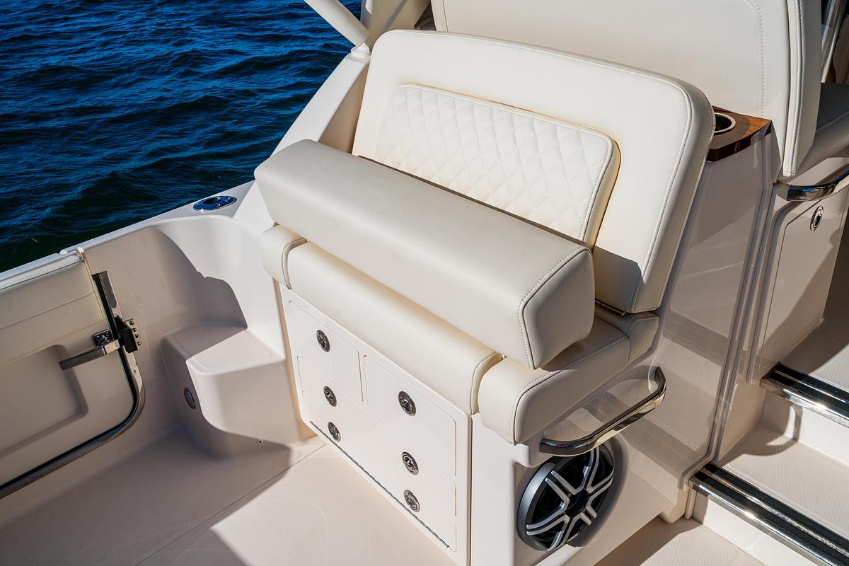 Grady-White Express 340