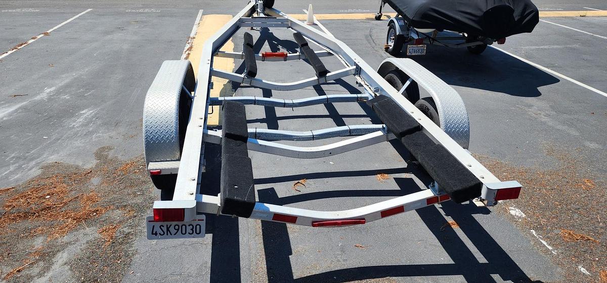 Used 2019 Cutwater C-24 Coupe OB