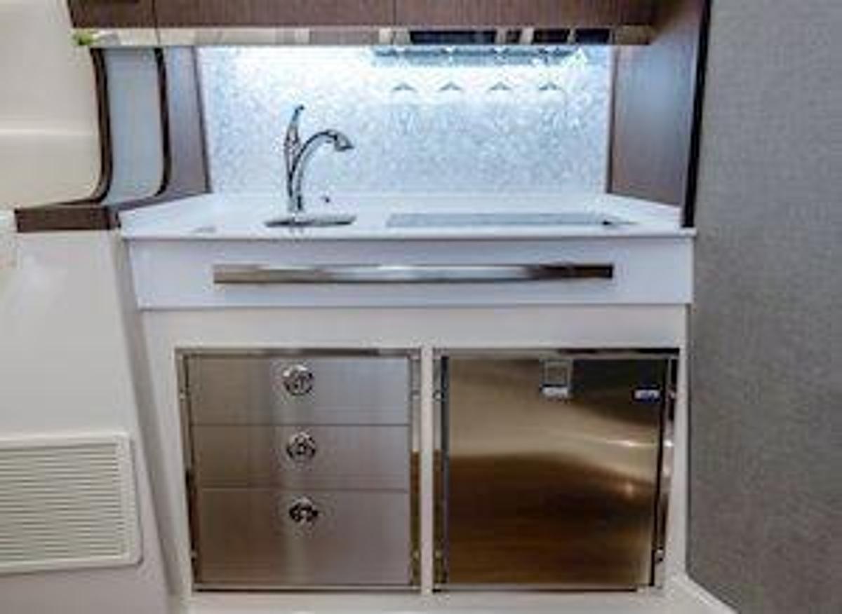 2026 Grady-White Canyon 456