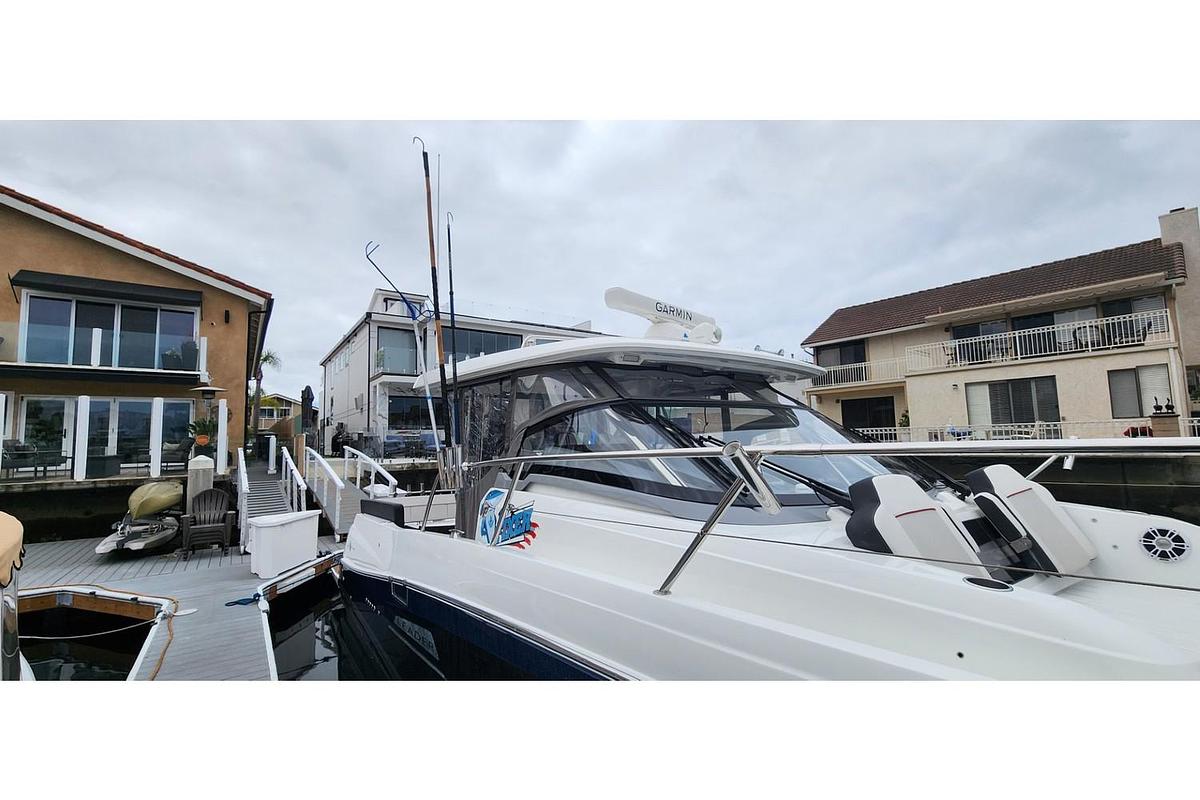 Used 2022 Jeanneau Leader 12.5 WA